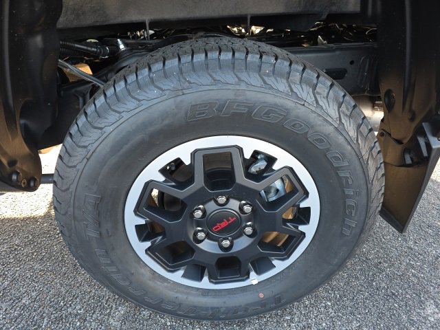 New 2024 Toyota Tacoma TRD Off-Road image 5