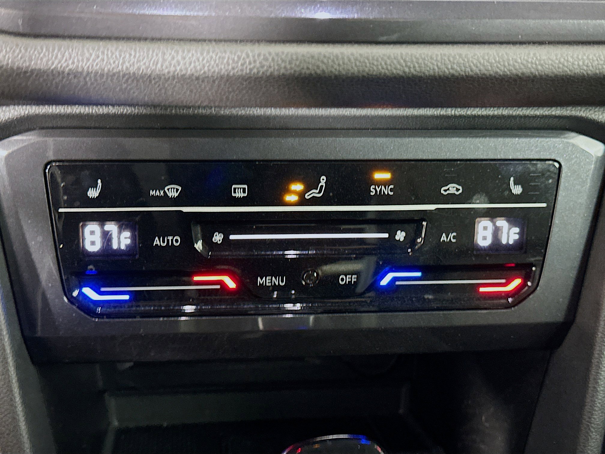 Used 2022 Volkswagen Tiguan SE R-Line image 23