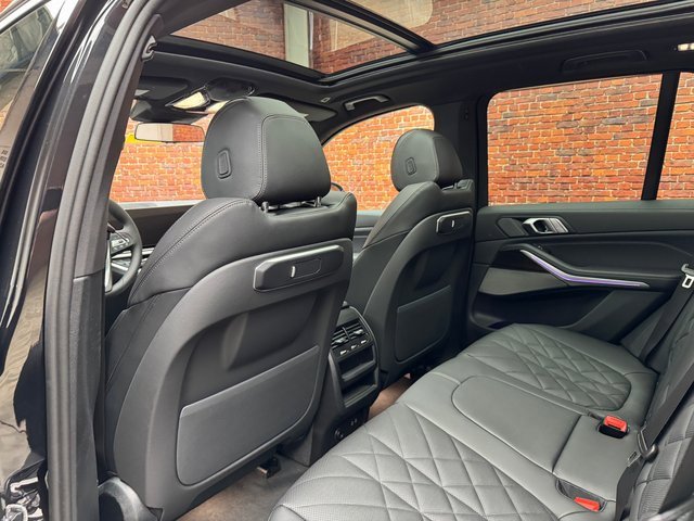 Used 2025 BMW X5 xDrive50e w/ Premium Package image 24
