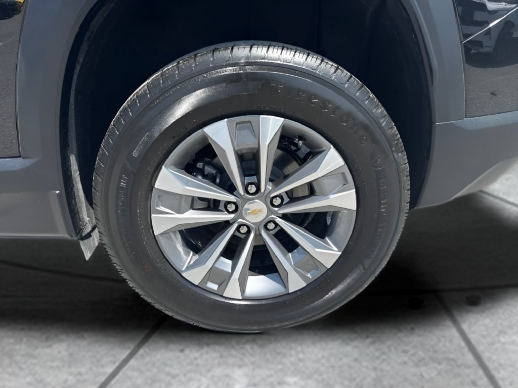 Used 2026 Chevrolet Equinox LT FWD image 28