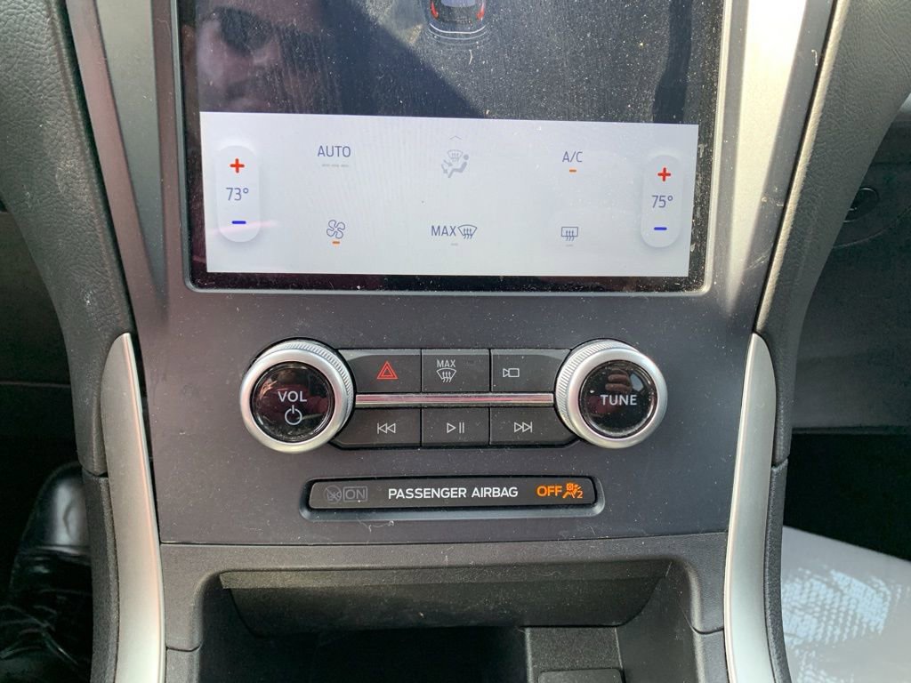 Used 2023 Ford Edge SE w/ Black Appearance Package image 27