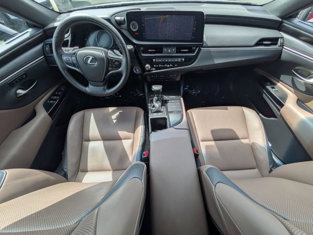 Used 2022 Lexus ES 300h w/ Premium Package image 18