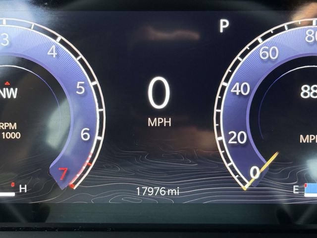 Used 2025 Jeep Grand Cherokee Altitude AWD/4WD image 25