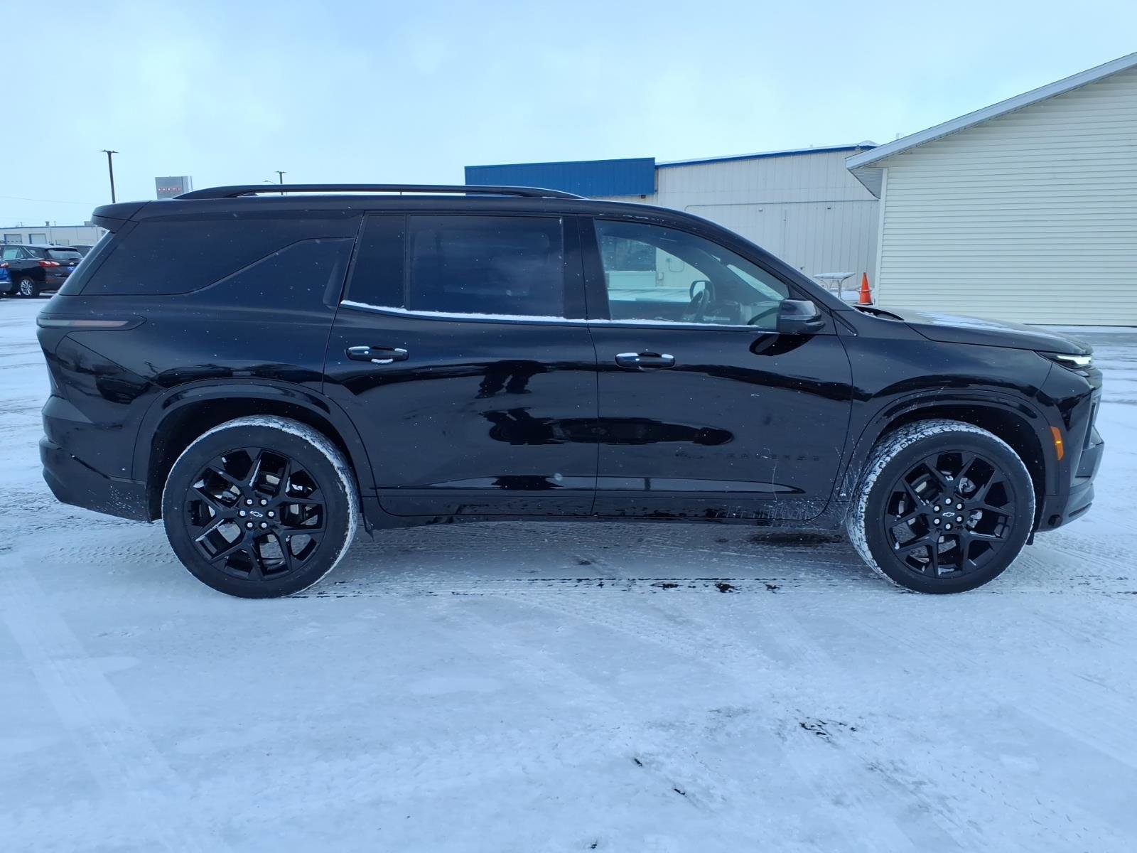 Certified 2025 Chevrolet Traverse RS w/ LPO, Floor Liner Package image 7