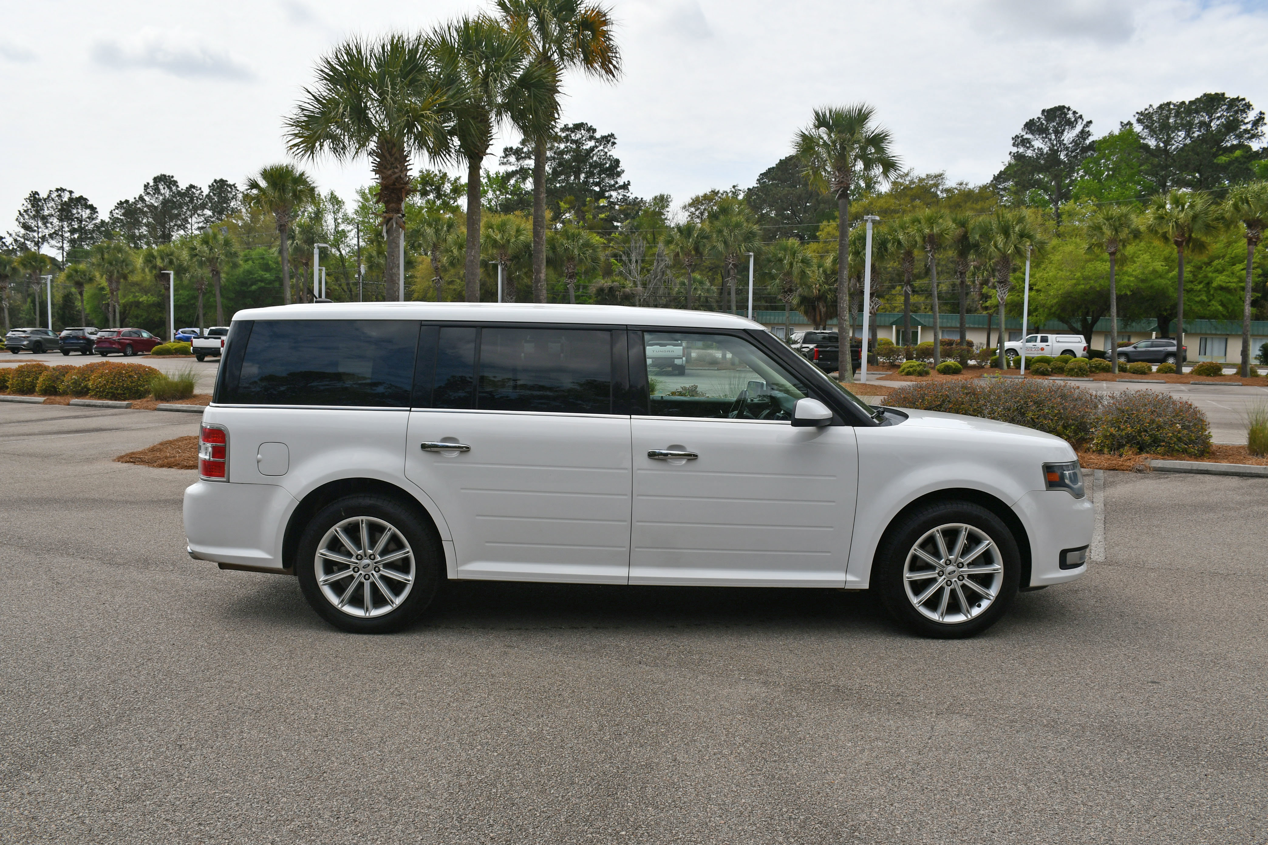 Used 2017 Ford Flex Limited image 2