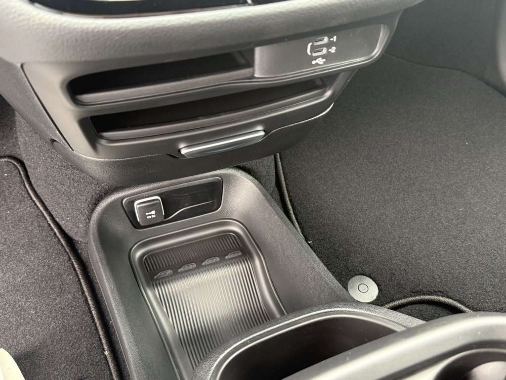 New 2026 Chrysler Pacifica Select image 27