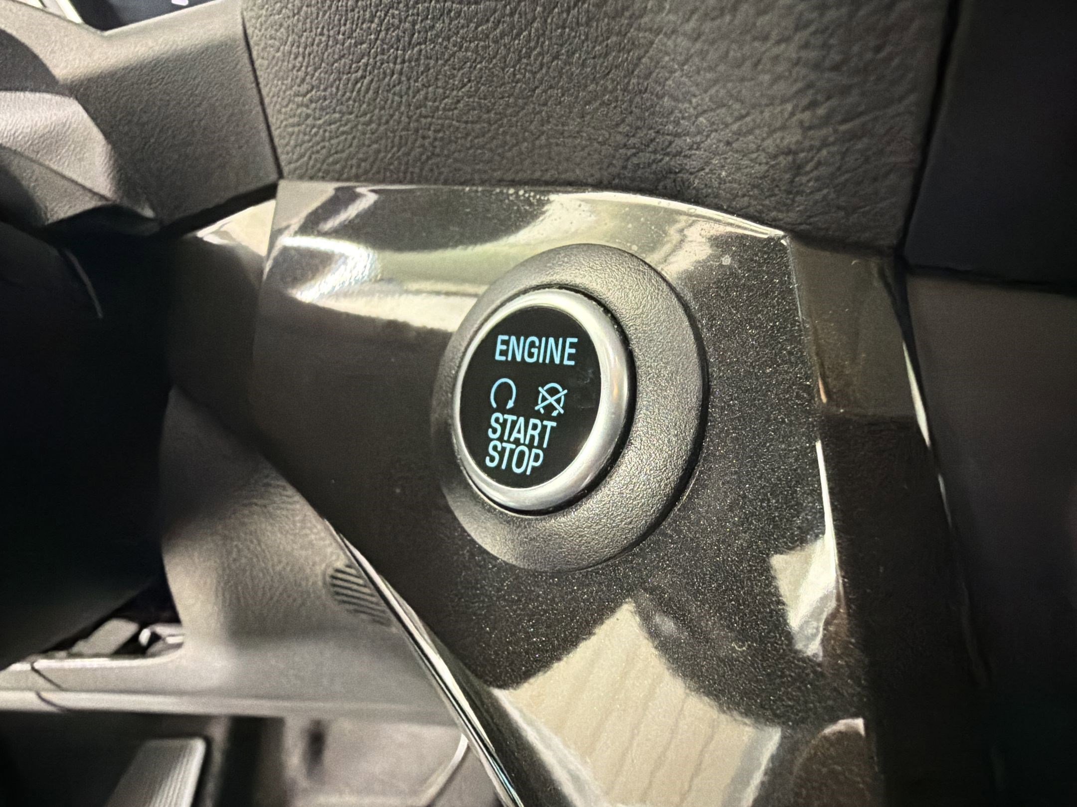 Used 2019 Ford Escape Titanium image 26