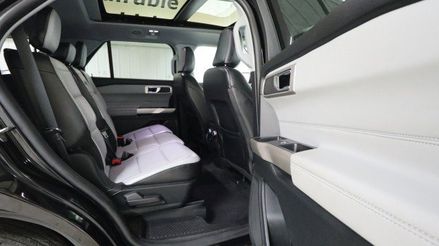 Used 2021 Ford Explorer XLT w/ Equipment Group 202A image 11