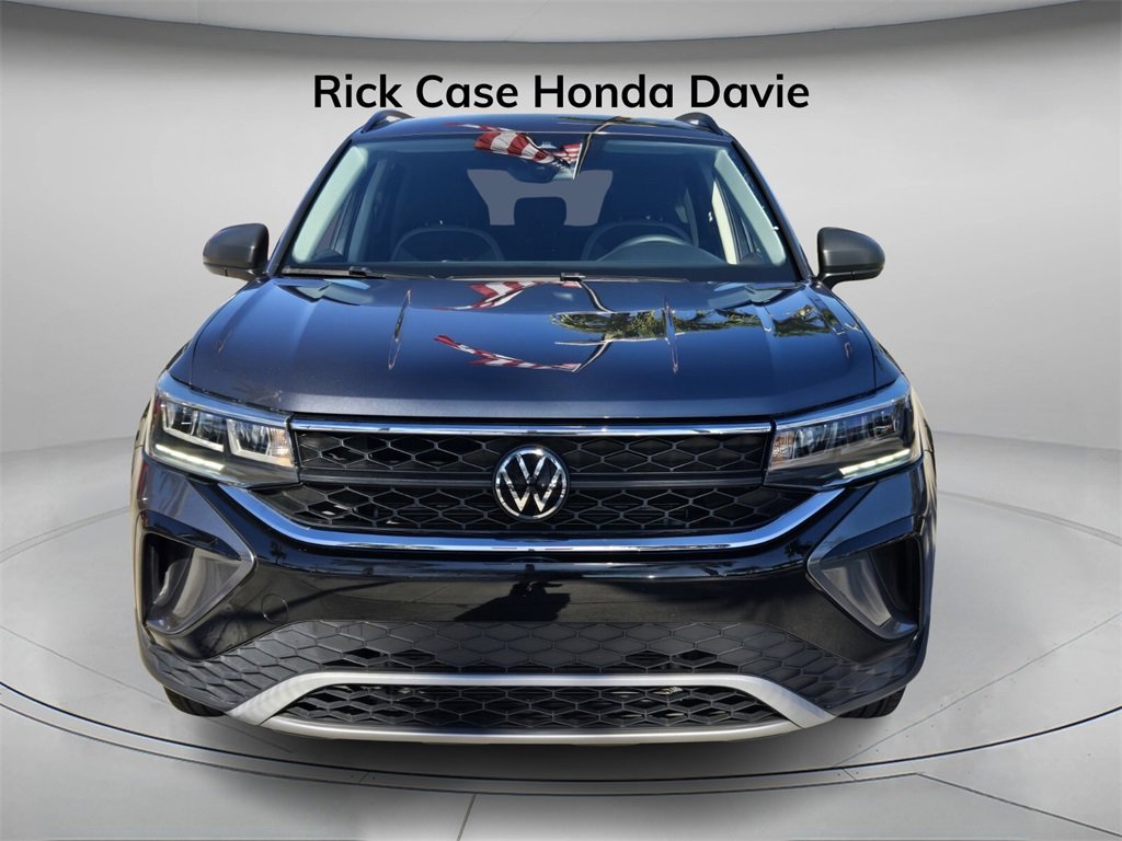 Used 2023 Volkswagen Taos S image 5