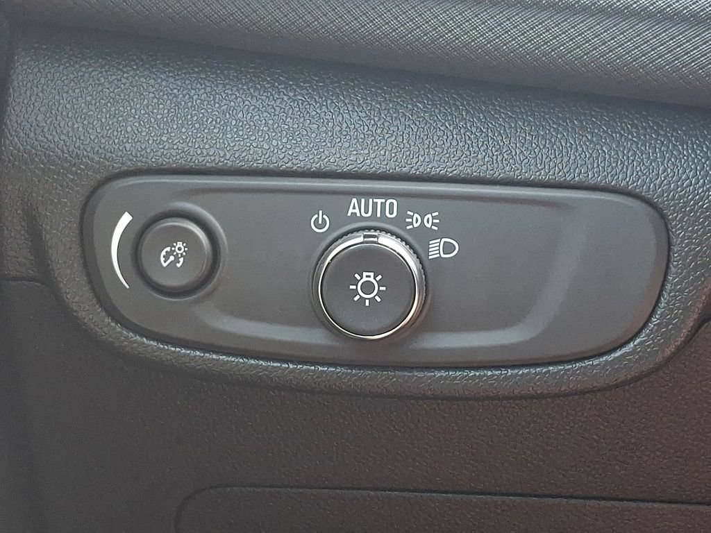 Used 2024 Chevrolet TrailBlazer LT FWD image 24