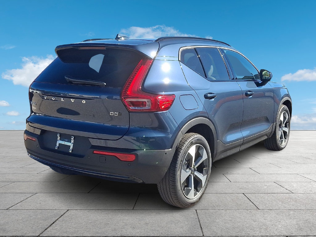 New 2026 Volvo XC40 B5 Plus w/ Protection Package Premier AWD/4WD image 6