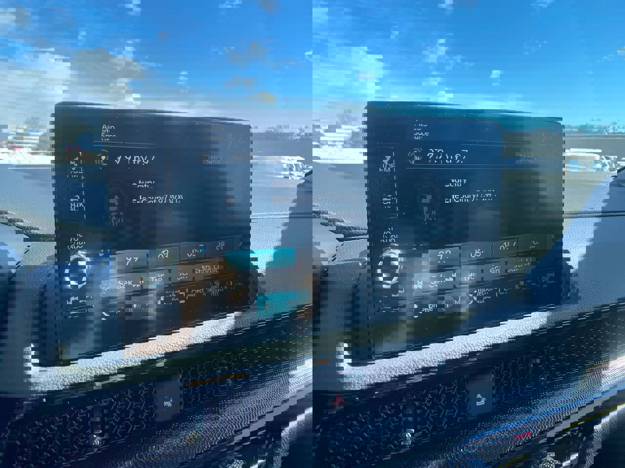 Used 2023 Honda CR-V EX-L image 17