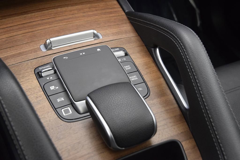 Used 2025 Mercedes-Benz GLE 450 4MATIC Coupe image 32