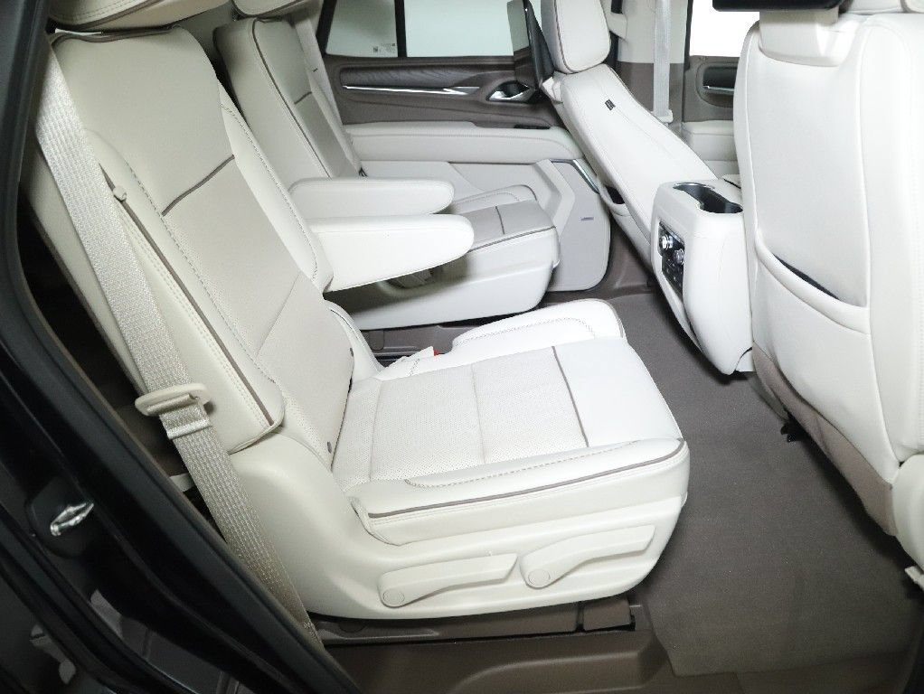 Used 2023 GMC Yukon Denali w/ Denali Reserve Package AWD/4WD image 36