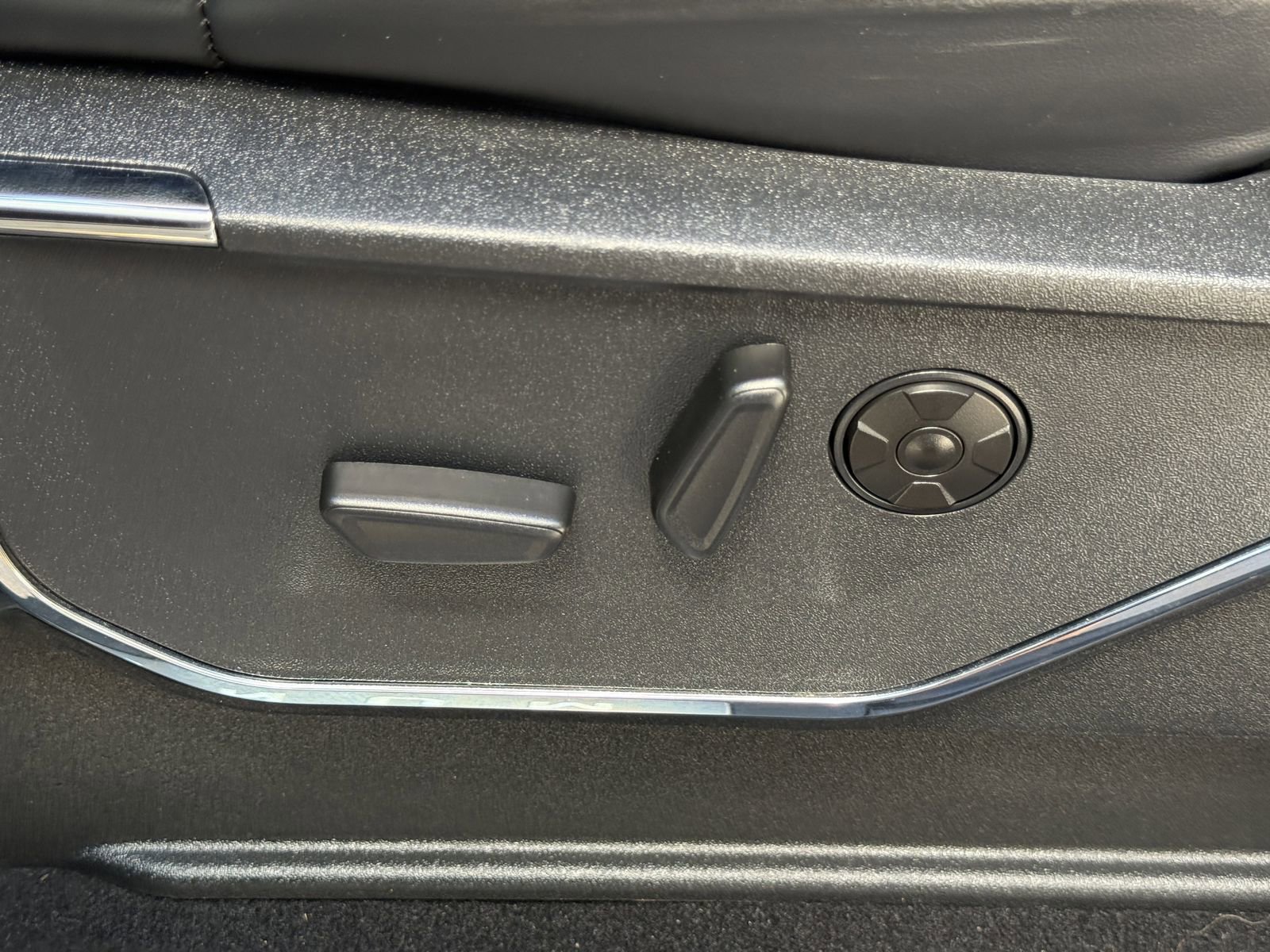 Used 2024 Ford F250 Platinum image 19