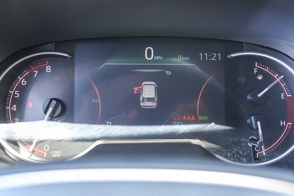 Used 2023 Toyota RAV4 XLE Premium image 23