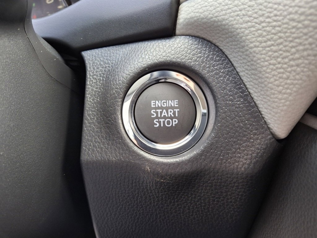 Used 2025 Toyota RAV4 XLE image 22