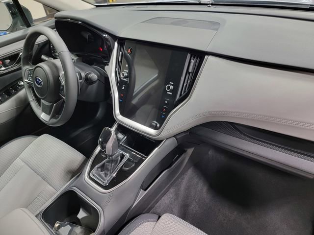 Used 2025 Subaru Outback Premium w/ Popular Package #1A image 18