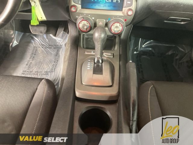 Used 2015 Chevrolet Camaro LT RWD image 15
