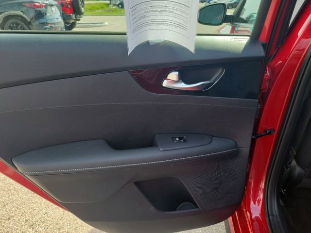 Used 2024 Kia Forte GT-Line w/ GT-Line Premium Package image 7