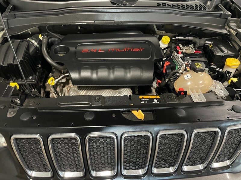 Used 2020 Jeep Renegade Sport w/ UConnect 7.0 Group AWD/4WD image 26