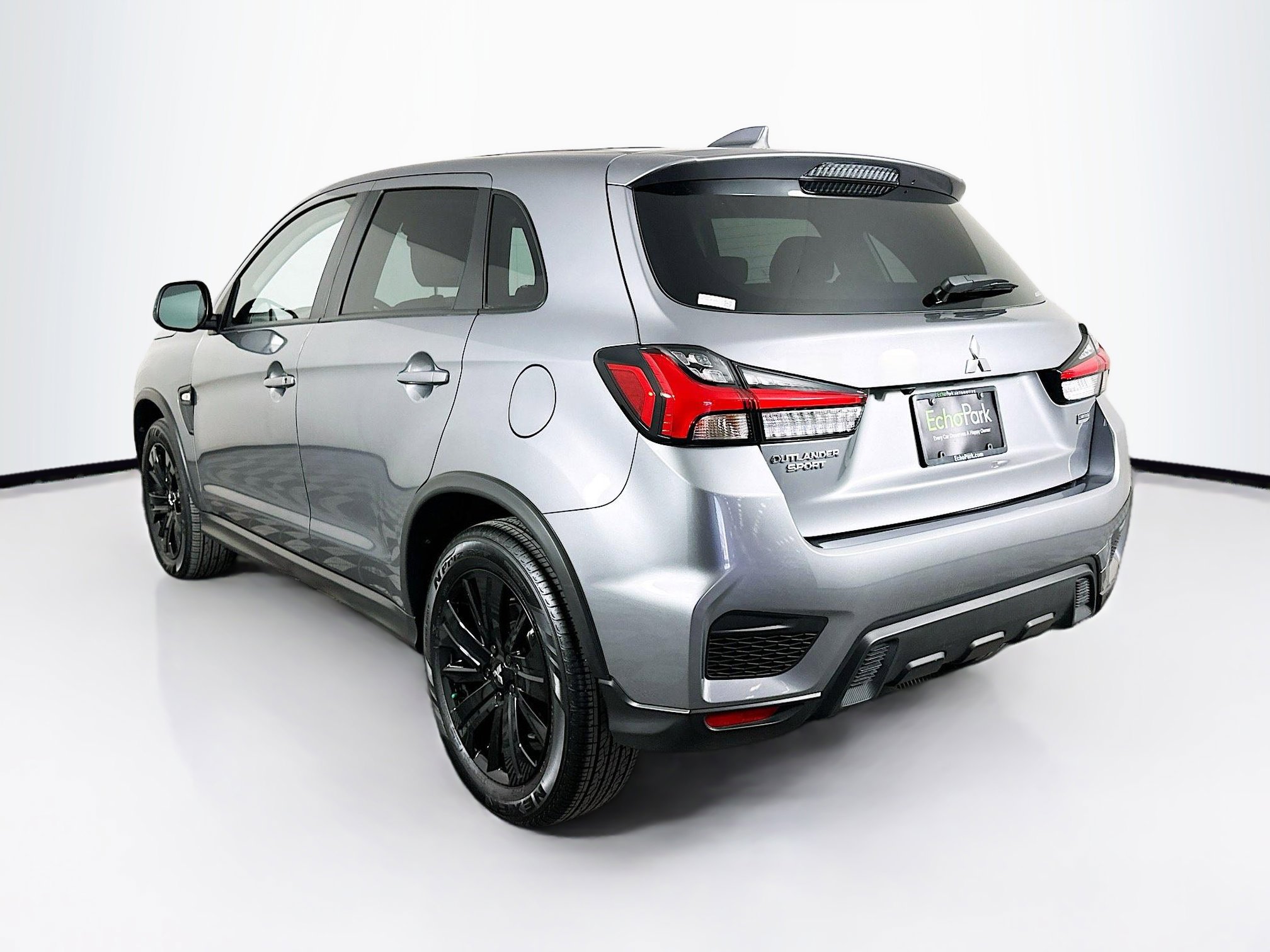 Used 2025 Mitsubishi Outlander Sport LE image 5