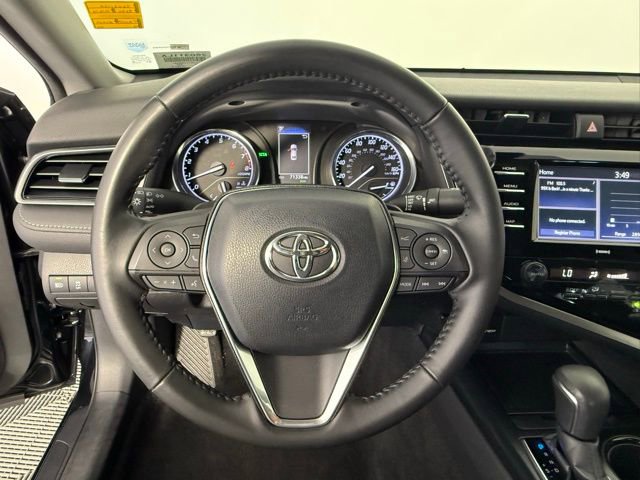 Used 2020 Toyota Camry SE w/ Convenience Package FWD image 17
