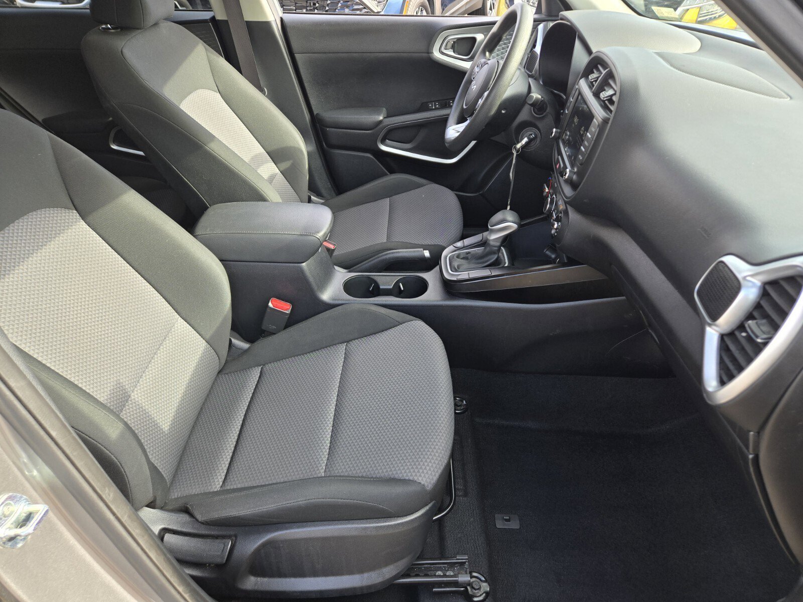 Certified 2024 Kia Soul LX w/ Option Group 015 image 16
