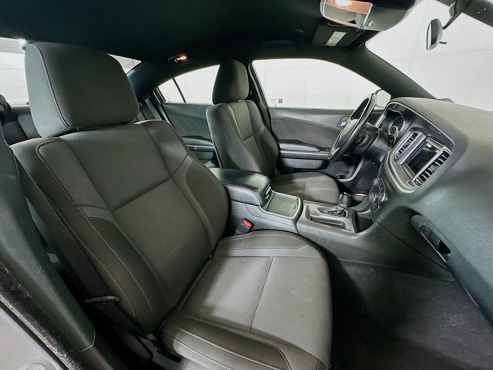 Used 2022 Dodge Charger SXT RWD image 29