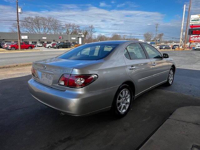 Used 2002 Lexus ES 330 image 4