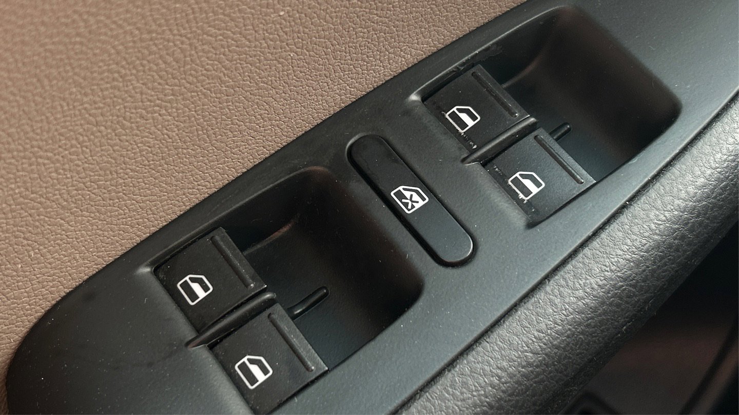 Used 2014 Volkswagen Jetta TDI Value Edition image 37