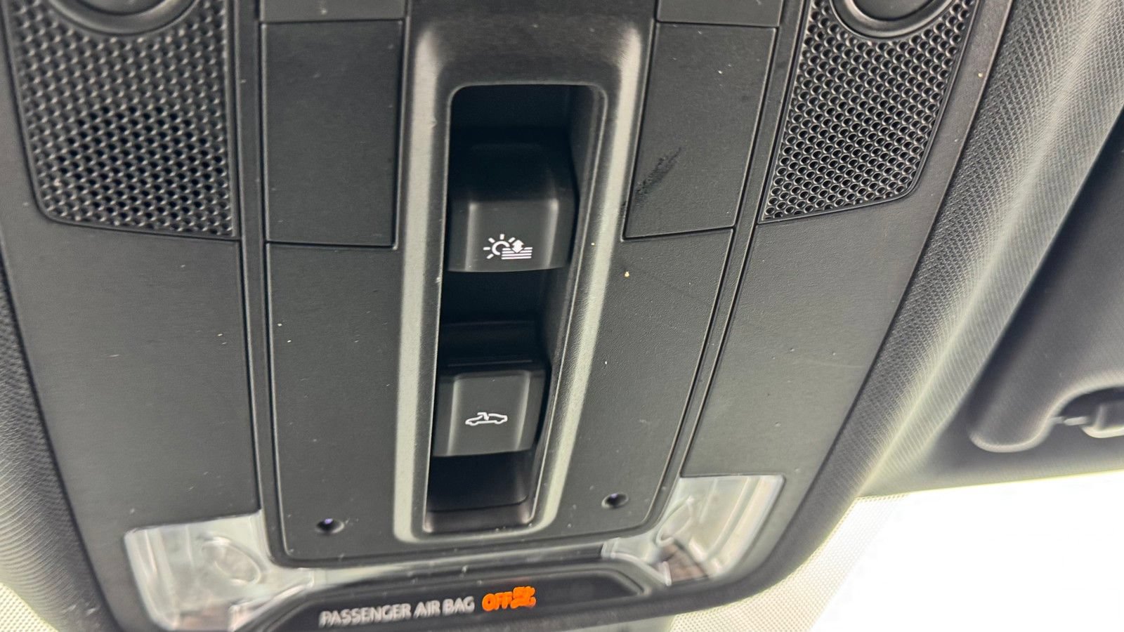 Used 2020 Audi Q3 2.0T Premium w/ Convenience Package AWD/4WD image 32