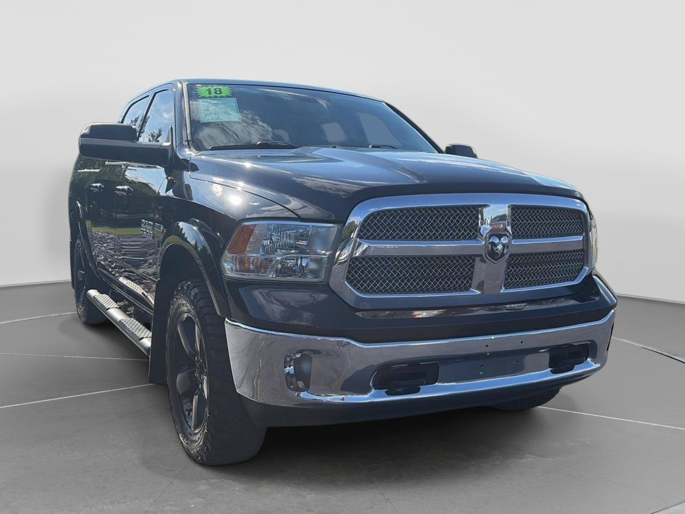 Used 2018 RAM 1500 SLT AWD/4WD image 7