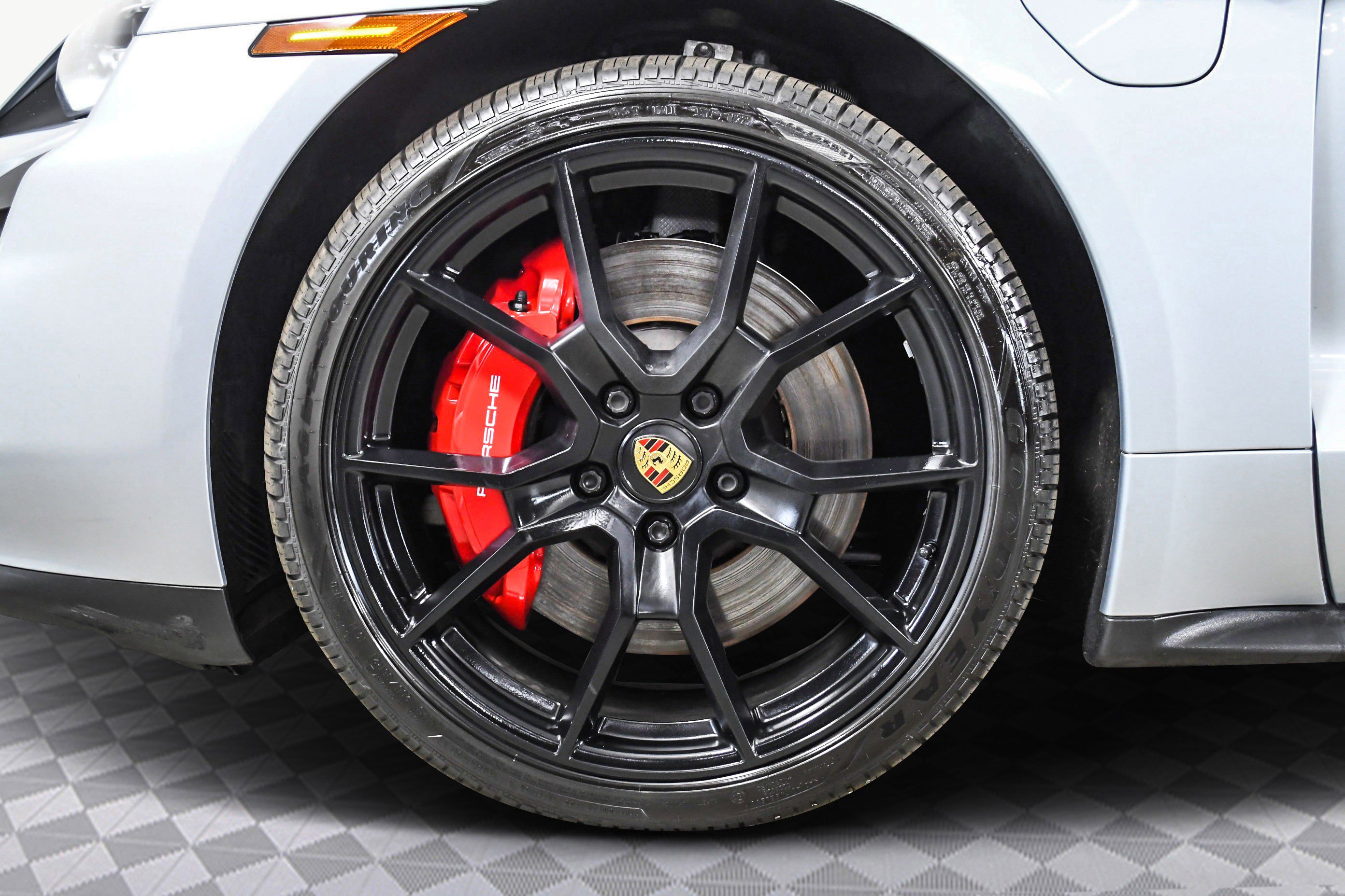 Used 2022 Porsche Taycan GTS w/ Premium Package (P6U) image 34