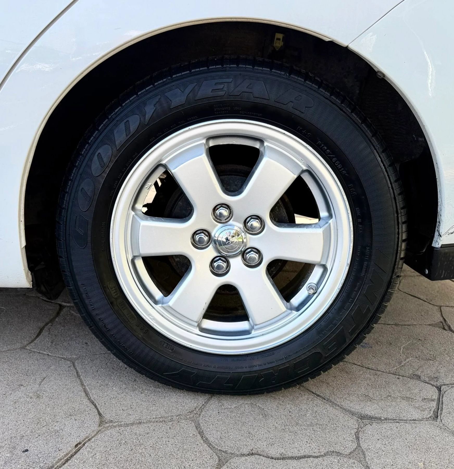 Used 2008 Toyota Prius FWD image 36