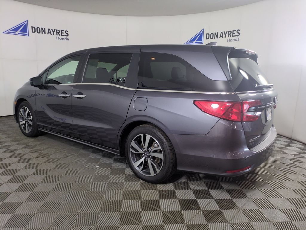 Certified 2024 Honda Odyssey Touring image 4