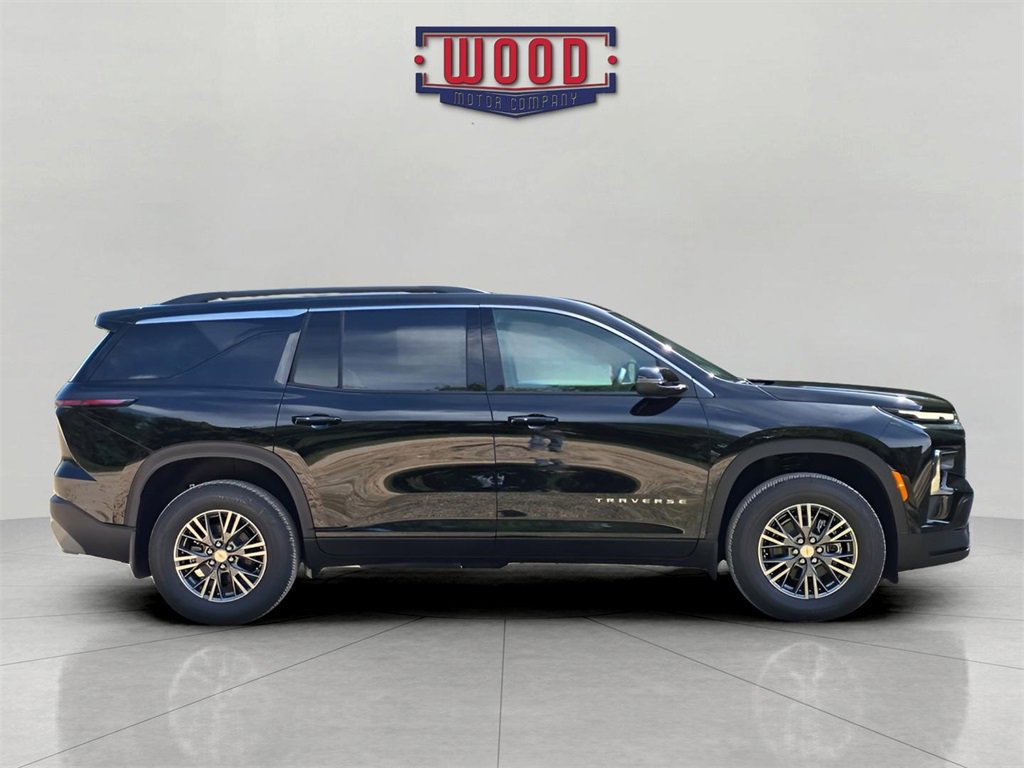 New 2026 Chevrolet Traverse LT w/ LPO, Floor Liner Package image 2