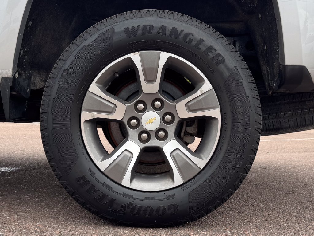 Used 2016 Chevrolet Colorado Z71 AWD/4WD image 12