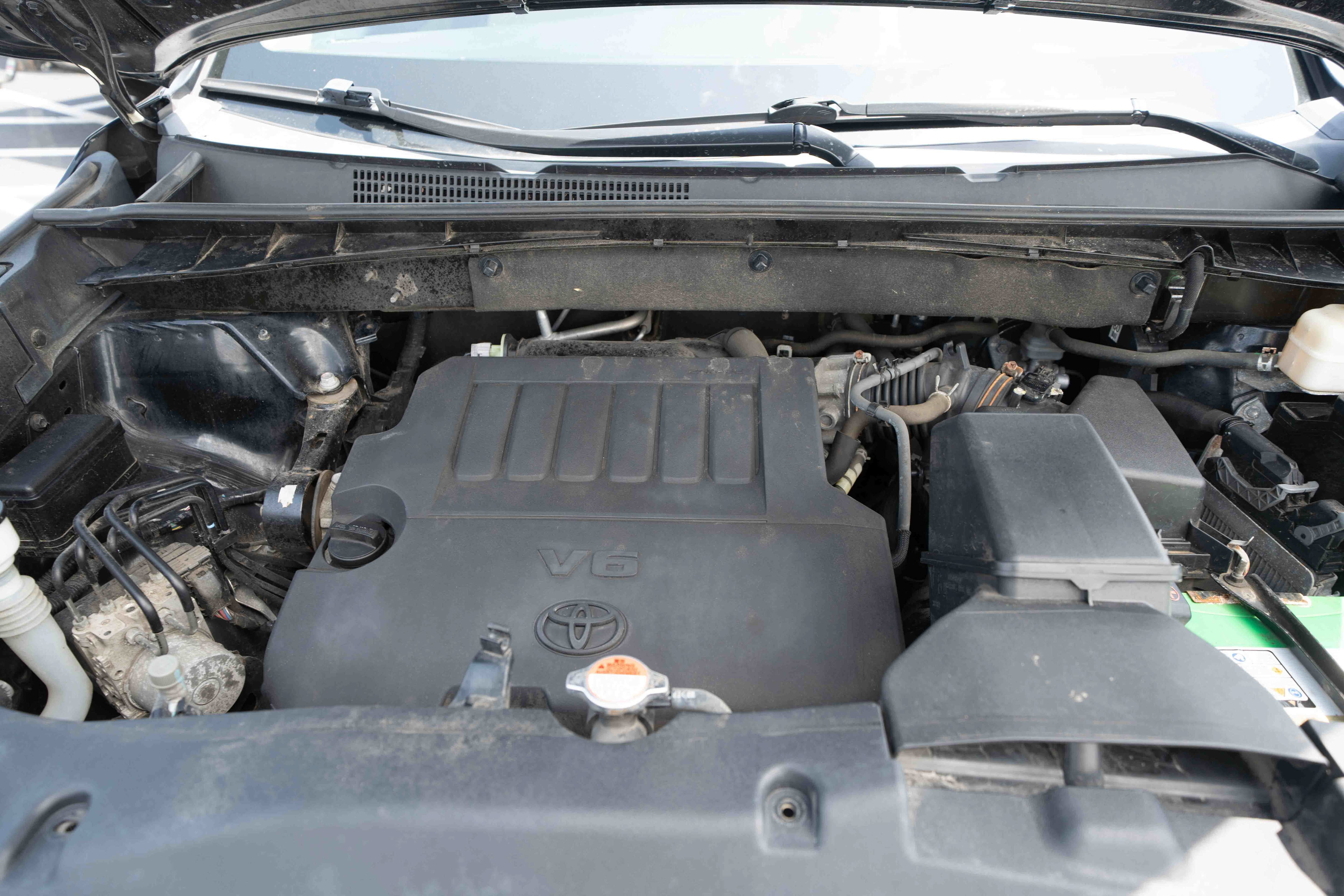 Used 2016 Toyota Highlander XLE AWD/4WD image 32