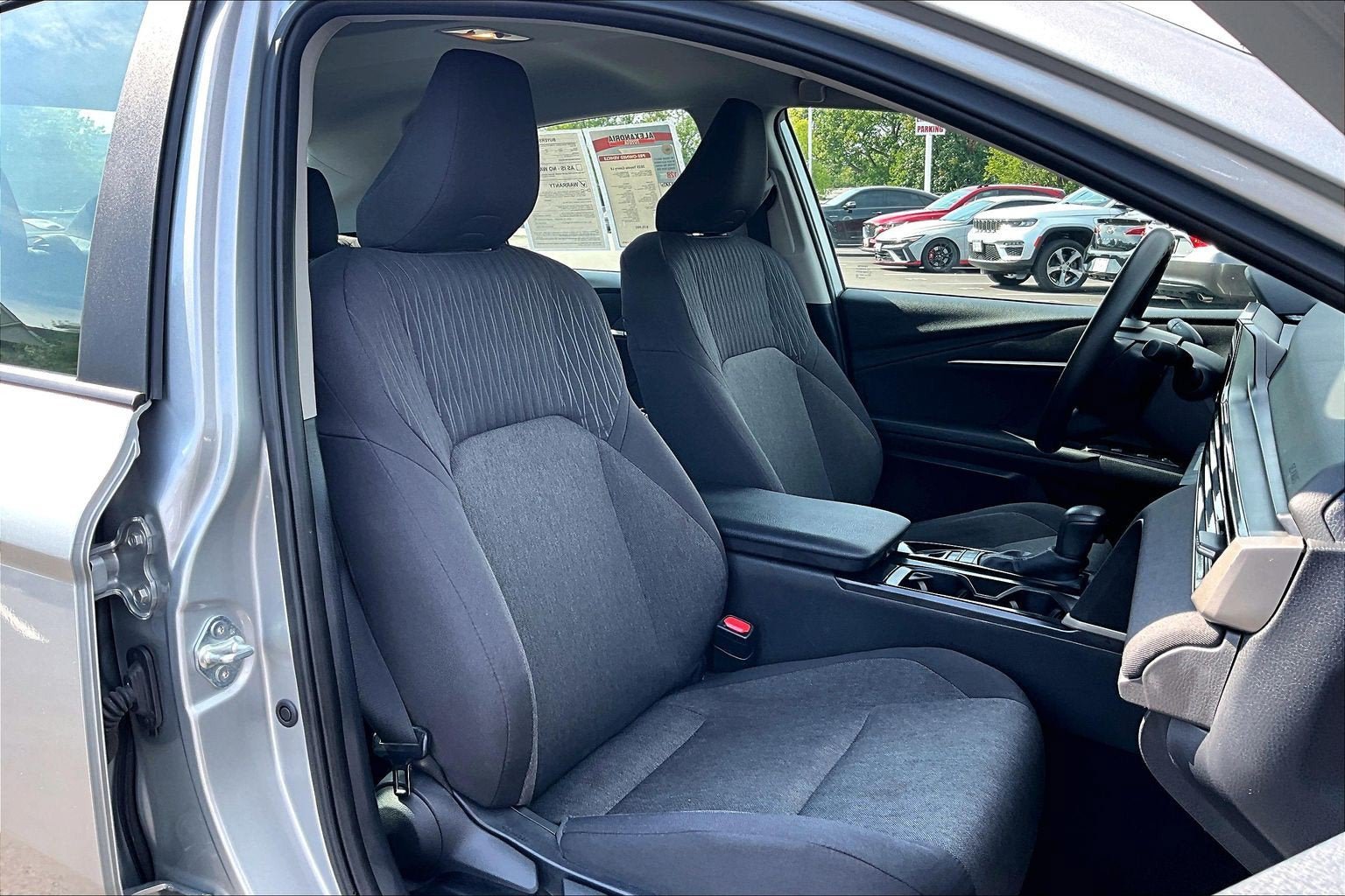 Used 2025 Toyota Camry LE FWD image 7