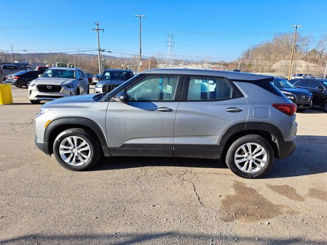 Used 2023 Chevrolet TrailBlazer LS image 2