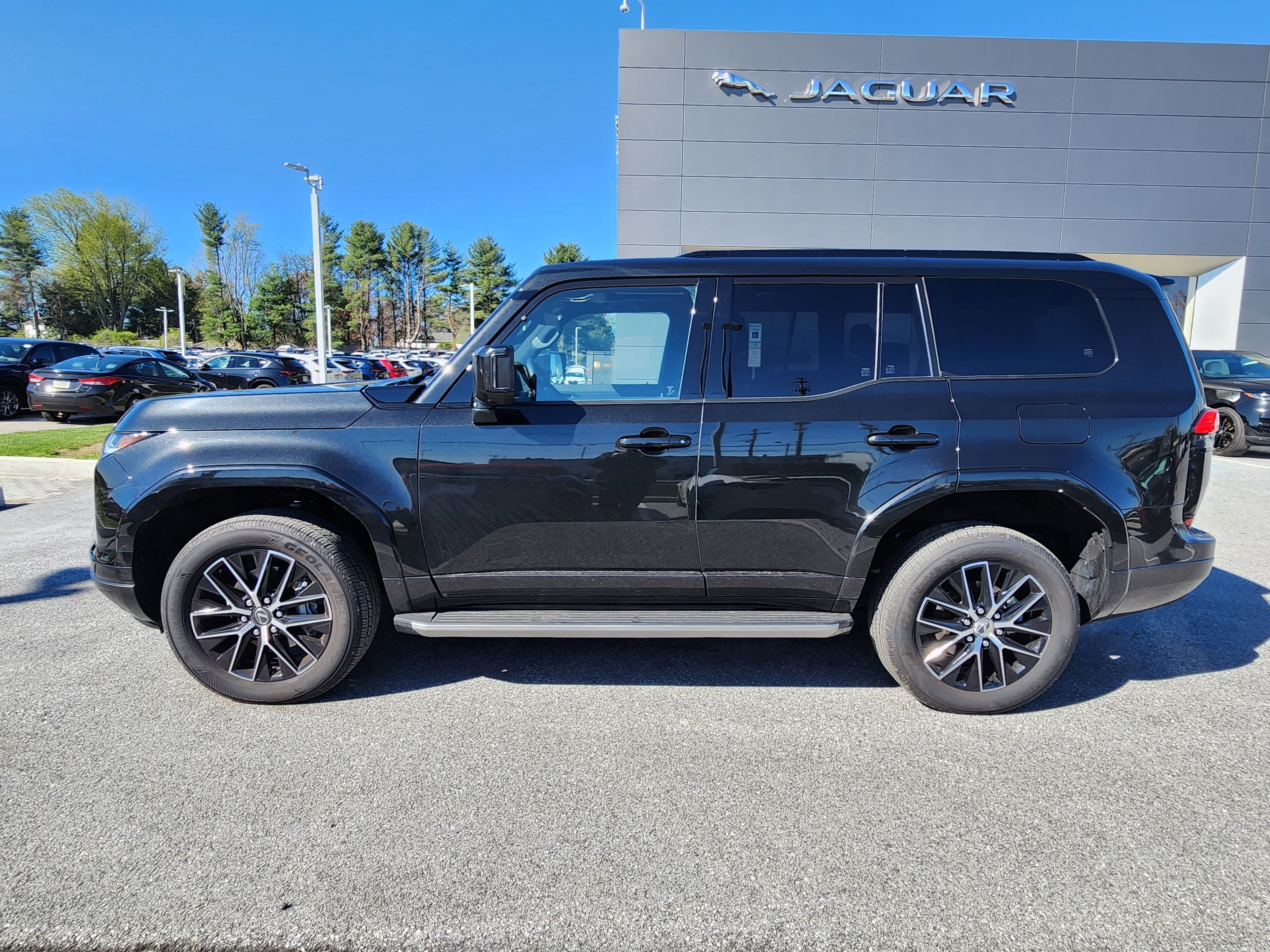 Used 2026 Lexus GX 550 w/ Cold Area Package AWD/4WD image 5