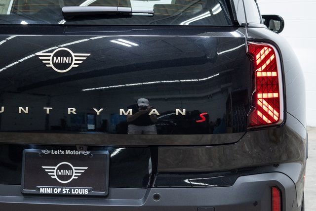 Certified 2026 MINI Cooper Countryman S image 9