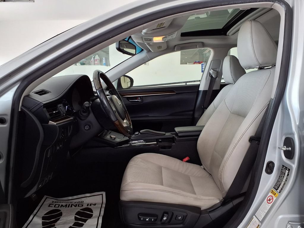 Used 2013 Lexus ES 350 w/ Luxury Pkg FWD image 14