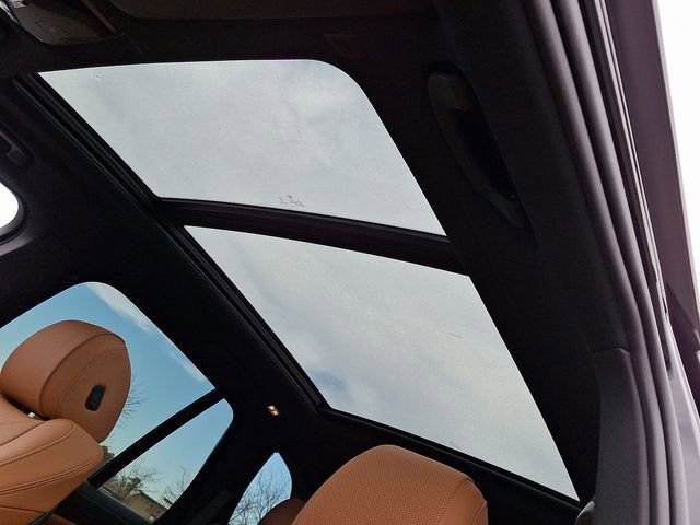 Certified 2025 BMW X5 xDrive50e w/ Premium Package image 16