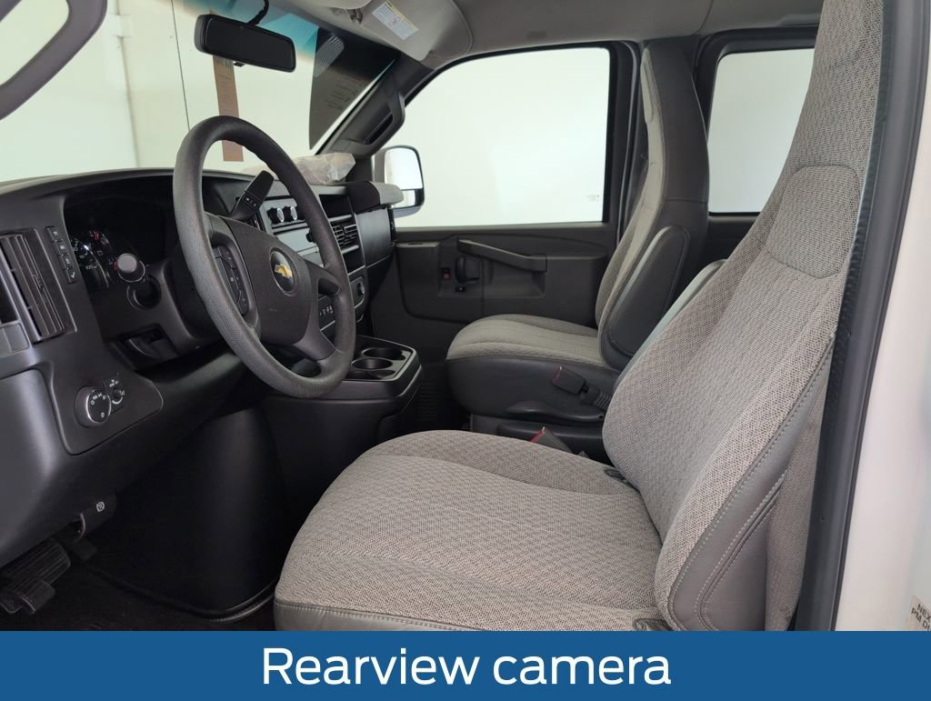 Used 2018 Chevrolet Express 3500 LT w/ LT Preferred Equipment Group image 4