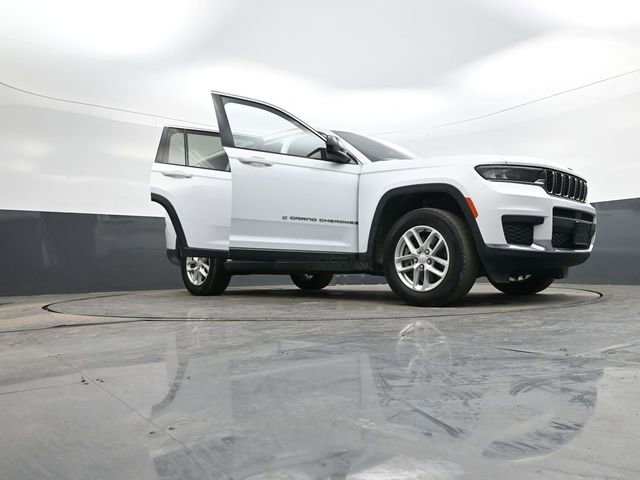 Used 2023 Jeep Grand Cherokee L Laredo w/ Luxury Tech Group I image 43