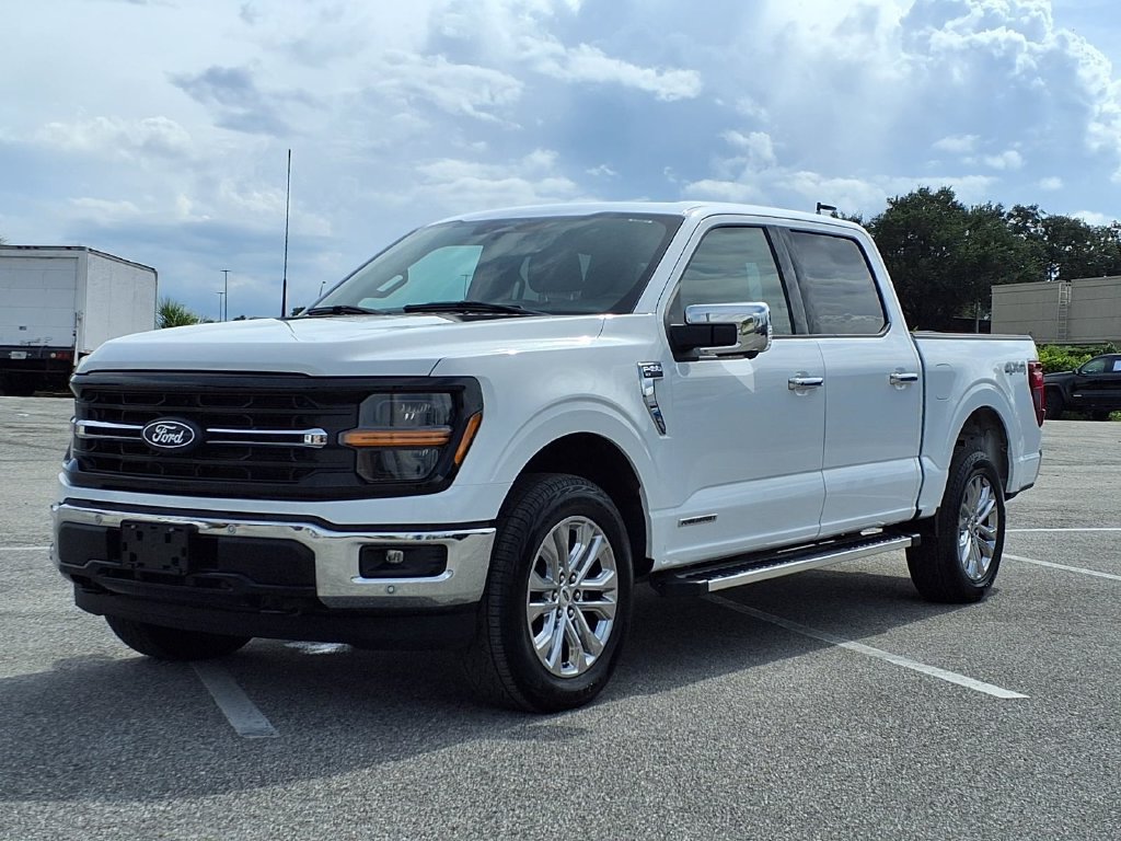 Used 2025 Ford F150 XLT w/ Equipment Group 303A High AWD/4WD image 3