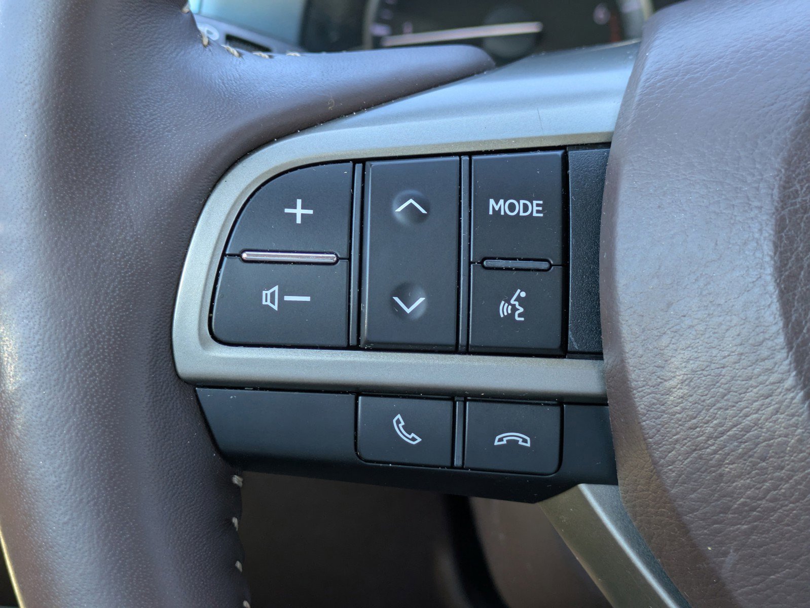 Used 2016 Lexus ES 350 w/ Luxury Package w/Wood Trim image 21