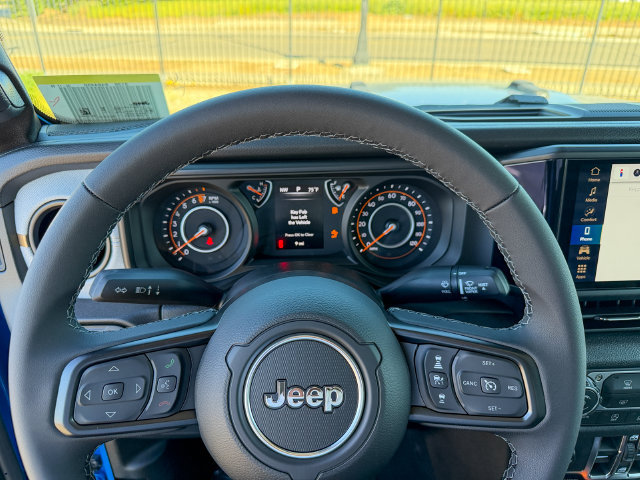 New 2026 Jeep Gladiator Sport AWD/4WD image 15